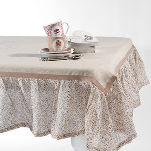Belladonna tablecloth
