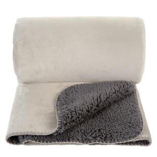 Sherpa grey throw