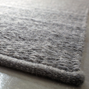 Tapis Essentiel Gris