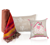 Cuscini, plaid e tende