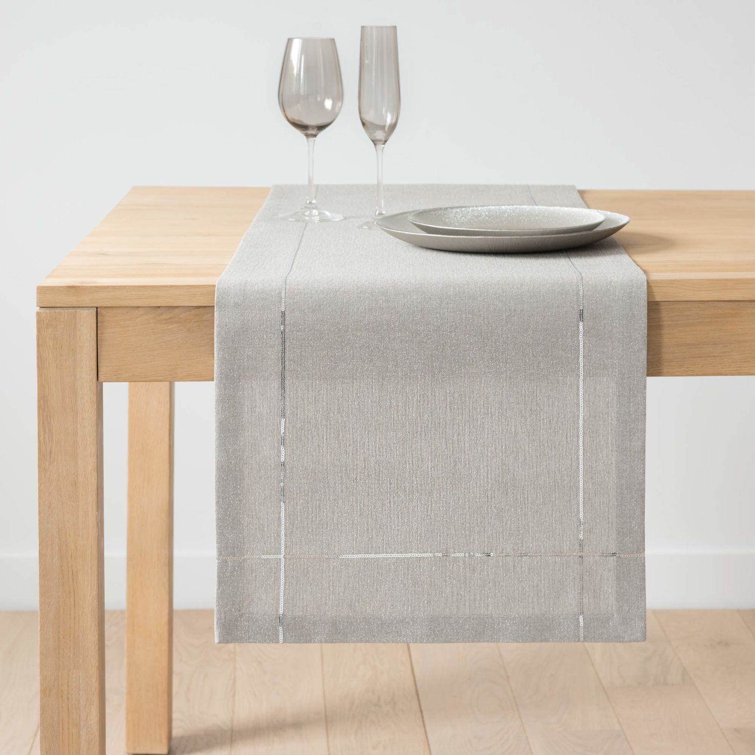 Chemin de table en coton gris et argenté L150 | Maisons du Monde